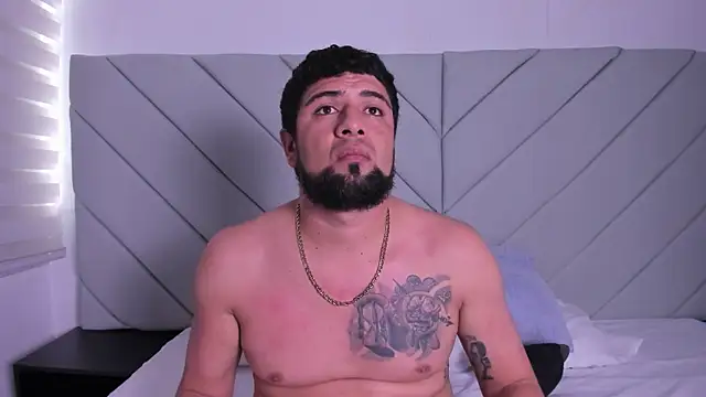 Snapshot of lukas_ad chatting on 11.11.25 lukas ad online show from 11.11.25