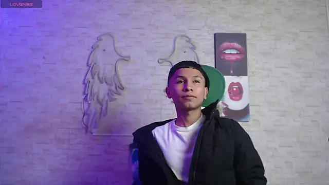 axel milo kairo and noa online show from 02.05.26