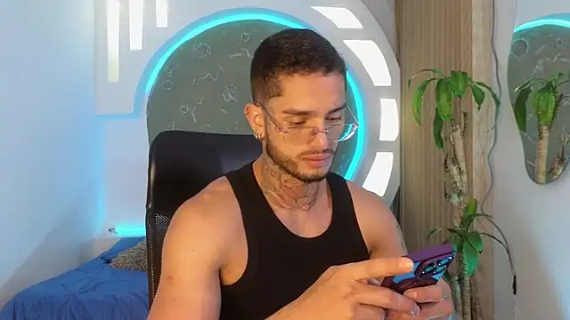 Snapshot of Alanrodgers chatting on 03.10.26 Alanrodgers online show from 03.10.26