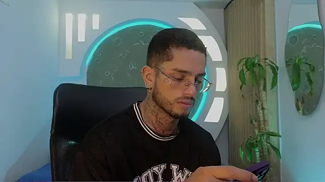 Snapshot of Alanrodgers chatting on 03.20.26 Alanrodgers online show from 03.20.26