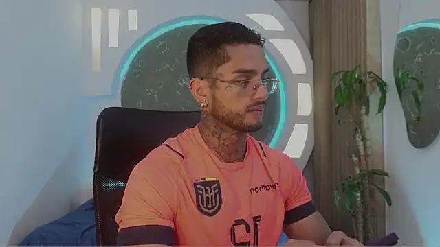 Snapshot of Alanrodgers chatting on 03.24.26 Alanrodgers online show from 03.24.26