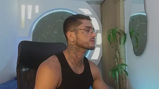 Snapshot of Alanrodgers chatting on 03.26.26 Alanrodgers online show from 03.26.26