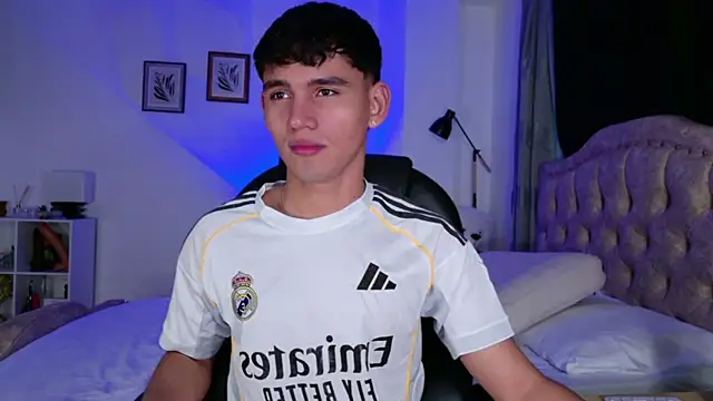 estebanperez 26 online show from 04.08.26