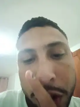 MAX Jhonnson online show from 11.17.25