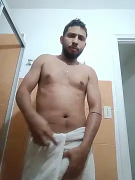 Snapshot of MAX_Jhonnson chatting on 11.30.25 MAX Jhonnson online show from 11.30.25