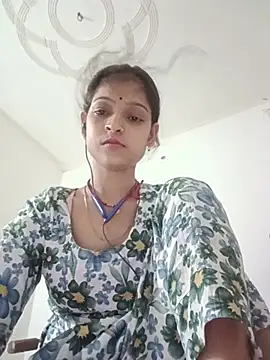Mohnicute online show from 06.22.26