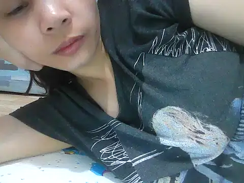 Snapshot of hotsexytits4U chatting on 01.19.26 hotsexytits4U online show from 01.19.26