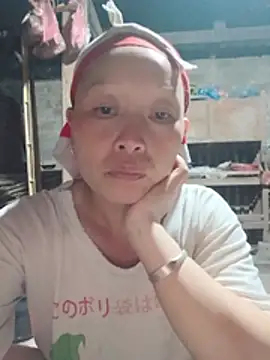 Snapshot of girl-hot2x chatting on 07.11.26 girl-hot2x online show from 07.11.26