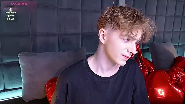 Paul Holt online show from 02.12.26