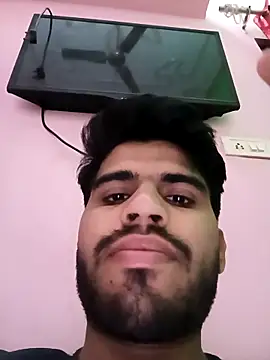 Snapshot of hotyyyyjonny chatting on 11.11.25 hotyyyyjonny online show from 11.11.25