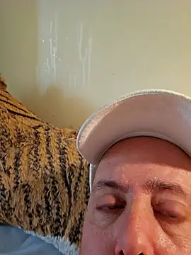 Snapshot of Body1978_M chatting on 11.16.25 Body1978 M online show from 11.16.25