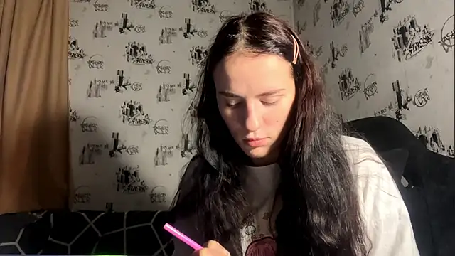 AliciaCapehart online show from 11.30.25