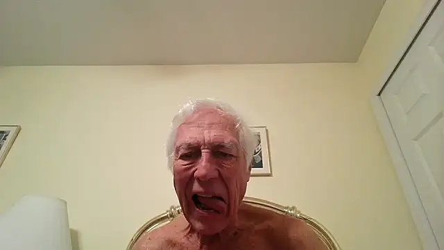 Snapshot of capttp chatting on 02.26.26 capttp online show from 02.26.26