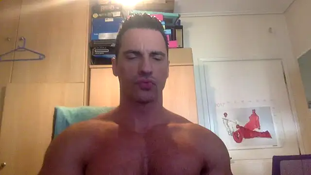 Snapshot of bubblemaleass35 chatting on 11.13.25 bubblemaleass35 online show from 11.13.25