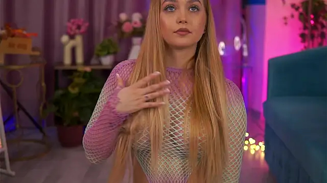 ElyssawetXX online show from 11.28.25