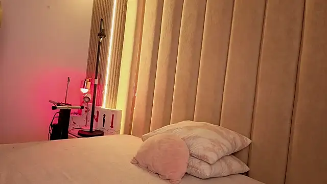 Iamnyxy online show from 04.06.26