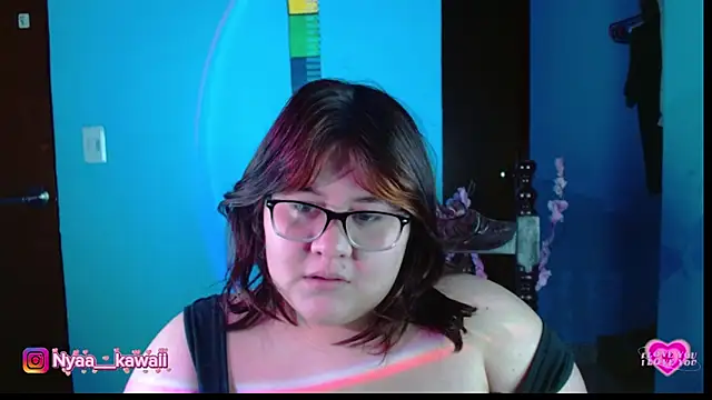 Snapshot of Nyaa_kawaii chatting on 12.19.25 Nyaa kawaii online show from 12.19.25