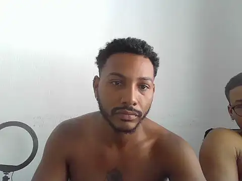 Snapshot of PutosRJ chatting on 11.12.25 PutosRJ online show from 11.12.25