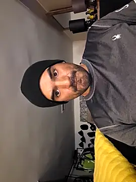 piggylatino online show from 02.11.26