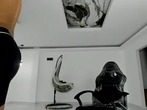 master leather online show from 04.02.26