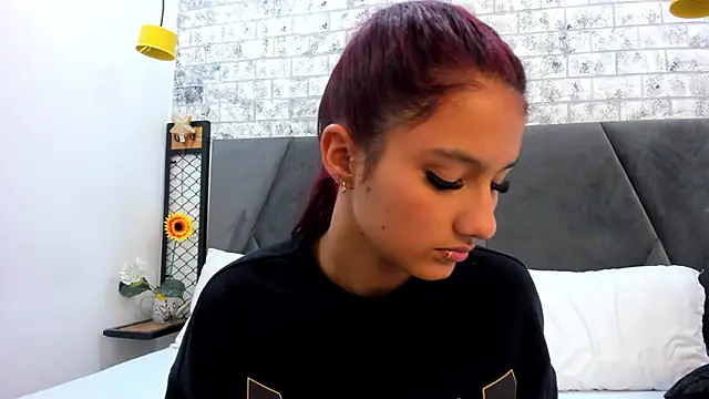 Maray Lous online show from 11.28.25