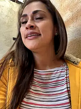 valeria absurdah online show from 11.29.25