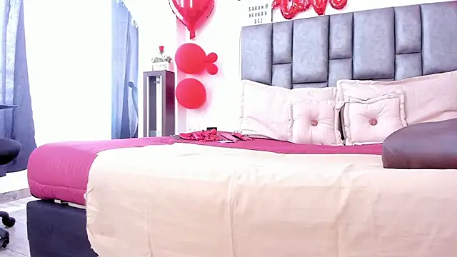 Snapshot of sarahhernandez chatting on 02.22.26 sarahhernandez online show from 02.22.26