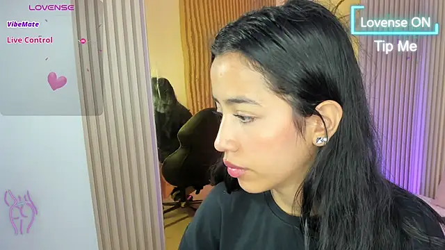 Joselyn tay online show from 06.04.26