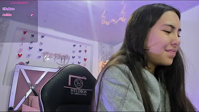 ISABELA TAY online show from 03.30.26