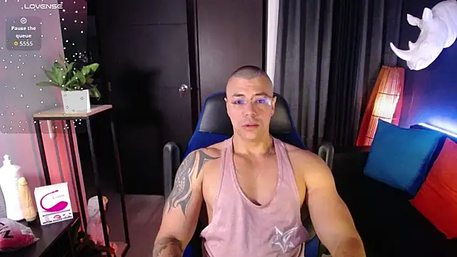 Snapshot of Zed_ferrer chatting on 04.25.26 Zed ferrer online show from 04.25.26