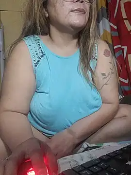 loriepinay46 online show from 07.28.26