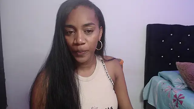 AishaOwens online show from 11.19.25