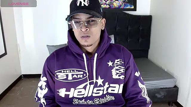 Isaacas  online show from 11.21.25