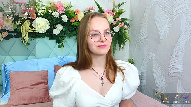 Snapshot of MadisonSmitt chatting on 11.23.25 MadisonSmitt online show from 11.23.25