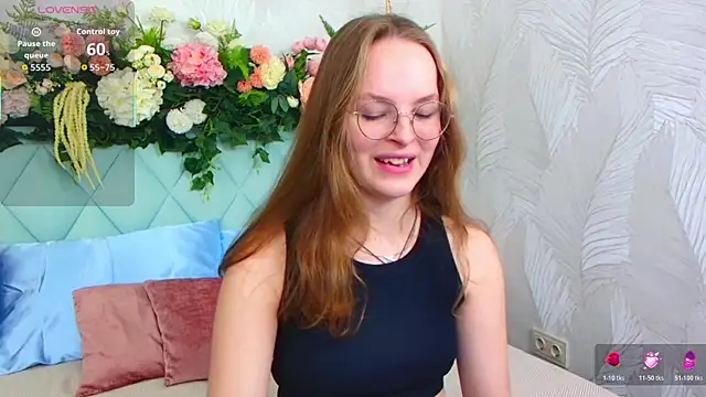 Snapshot of MadisonSmitt chatting on 12.02.25 MadisonSmitt online show from 12.02.25