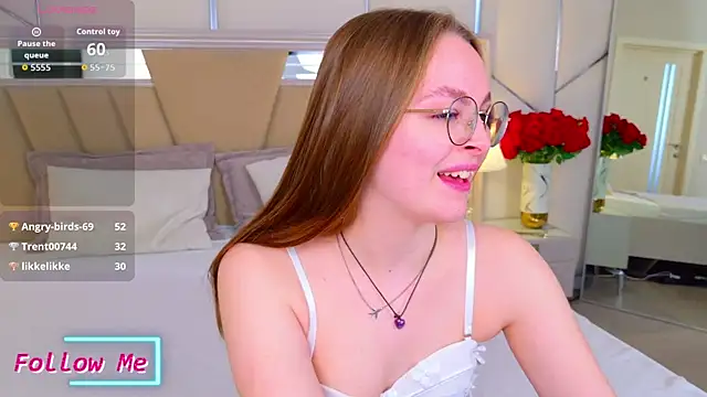 Snapshot of MadisonSmitt chatting on 03.21.26 MadisonSmitt online show from 03.21.26