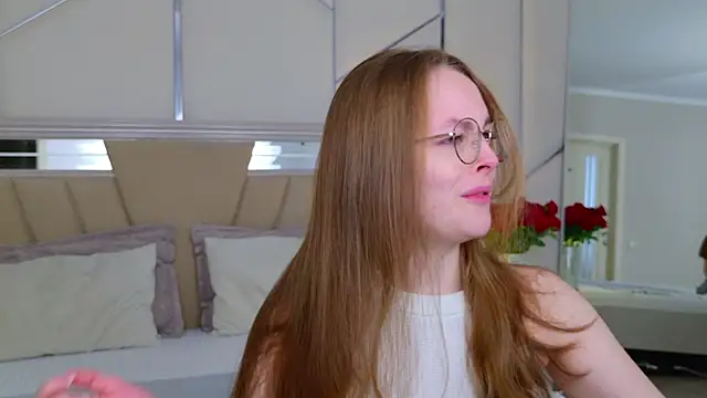 Snapshot of MadisonSmitt chatting on 04.08.26 MadisonSmitt online show from 04.08.26