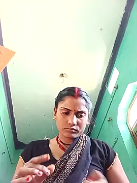 Snapshot of Pushpa_hotty chatting on 04.14.26 Pushpa hotty online show from 04.14.26