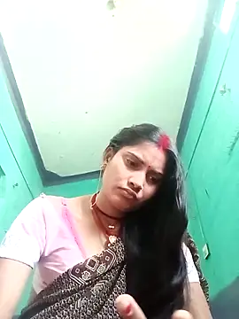 Snapshot of Pushpa_hotty chatting on 04.16.26 Pushpa hotty online show from 04.16.26