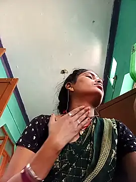 Snapshot of Pushpa_hotty chatting on 04.18.26 Pushpa hotty online show from 04.18.26