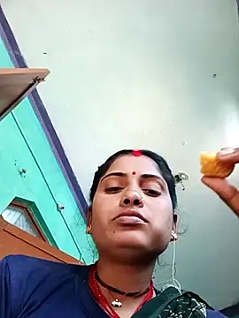 Snapshot of Pushpa_hotty chatting on 04.30.26 Pushpa hotty online show from 04.30.26