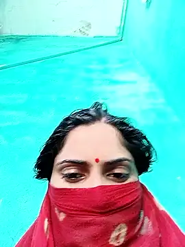 Snapshot of Pushpa_hotty chatting on 05.17.26 Pushpa hotty online show from 05.17.26