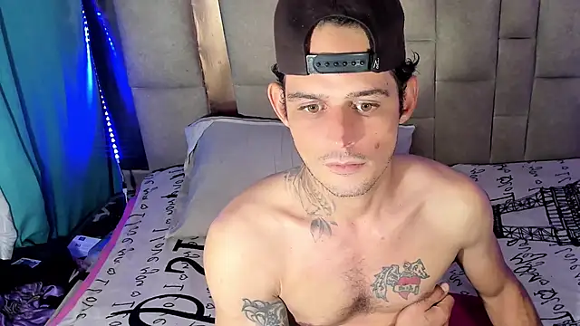 Snapshot of Sexybigjefffx chatting on 11.12.25 Sexybigjefffx online show from 11.12.25