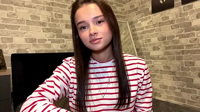 Snapshot of BabySofa chatting on 11.17.25 BabySofa online show from 11.17.25