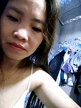 Snapshot of Site-loe chatting on 11.14.25 Site-loe online show from 11.14.25