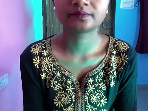 Riyya 00 online show from 11.16.25