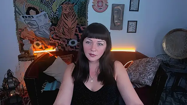 RosaliReed online show from 11.14.25