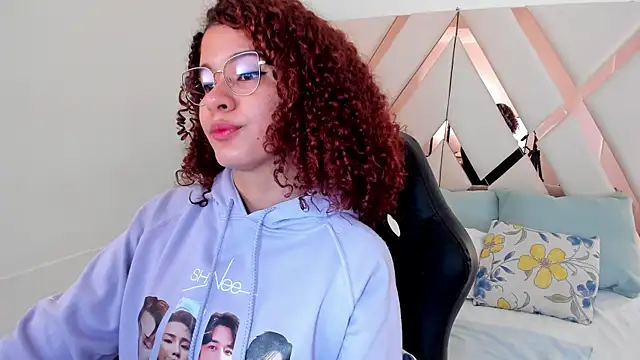 Snapshot of avrilwaynee chatting on 01.19.26 avrilwaynee online show from 01.19.26