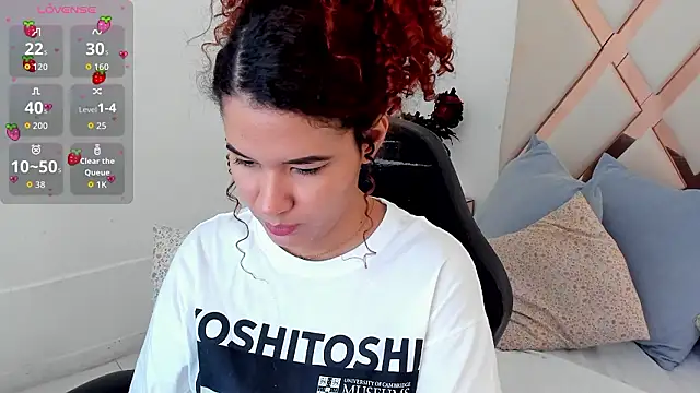 Snapshot of avrilwaynee chatting on 03.02.26 avrilwaynee online show from 03.02.26