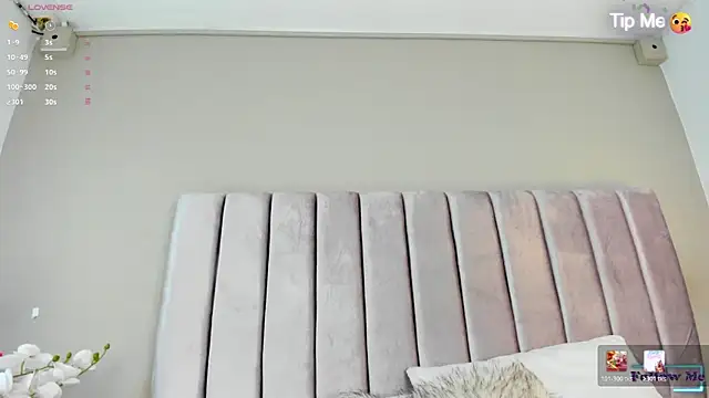 AnnaNoval 10 online show from 02.14.26